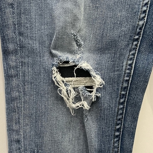 Zara Denim distressed straight leg jeans with zipper accents @ each ankle; US4 - Picture 7 of 7